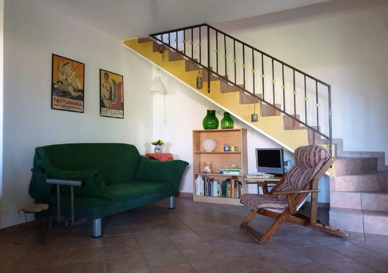 Вілла Casa Delle Salinelle Ласкарі Екстер'єр фото