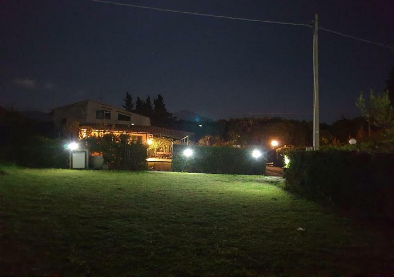 Вілла Casa Delle Salinelle Ласкарі Екстер'єр фото